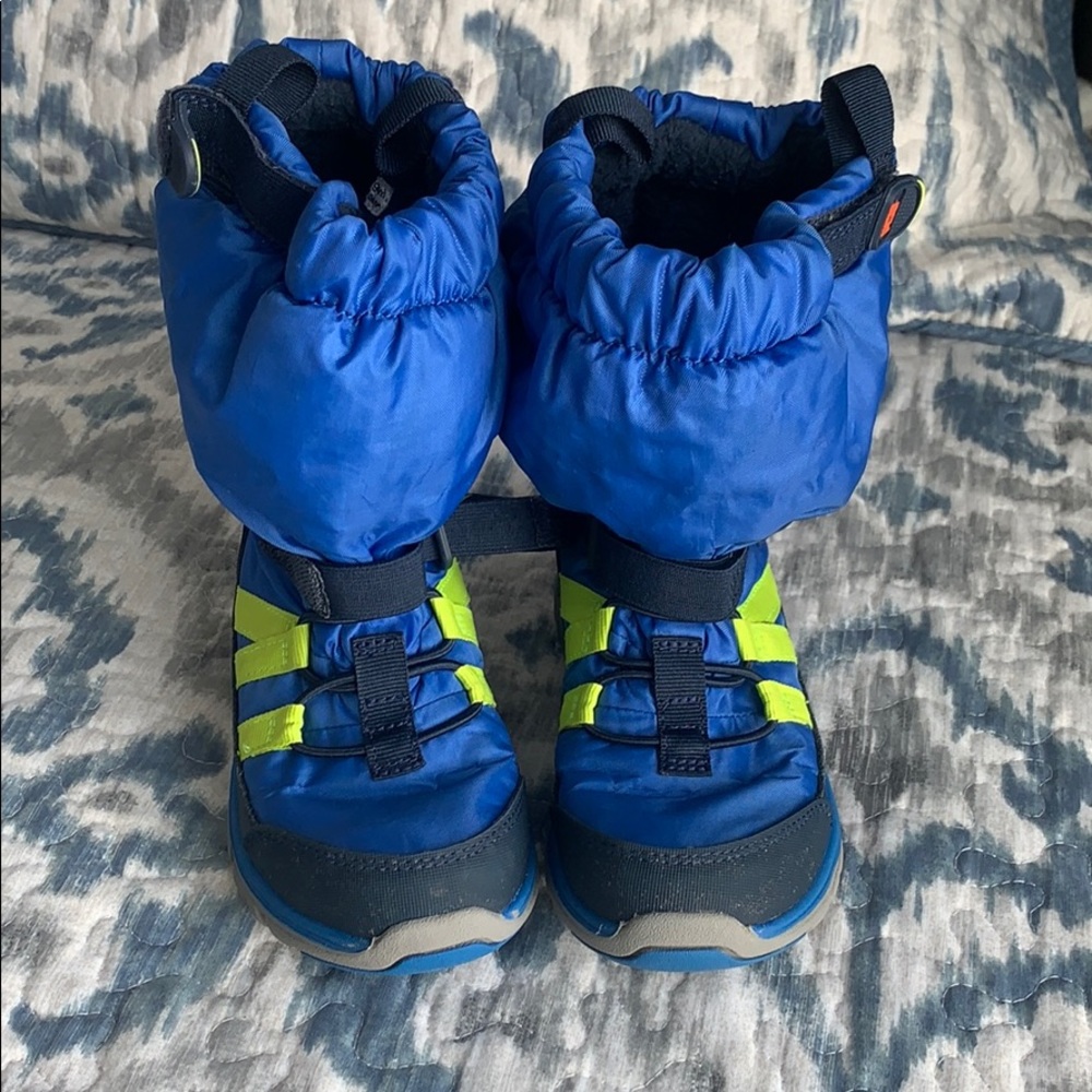 Stride Rite Made 2 Play snow boots - Size 12